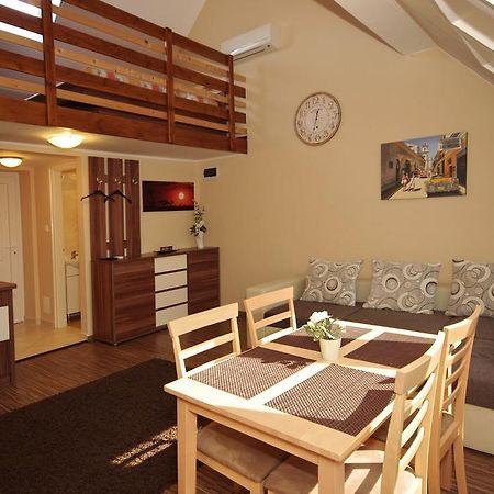 Gyulai Brill Apartman Exterior foto
