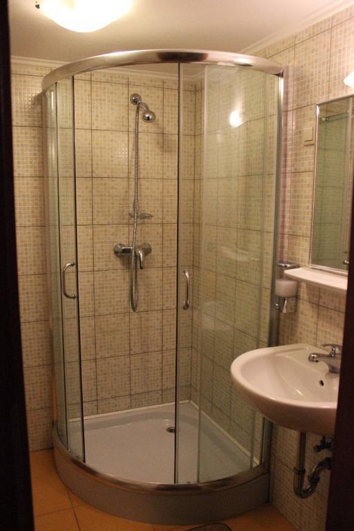 Gyulai Brill Apartman Cameră foto